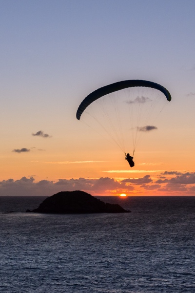 Parapente à la plage de la Guimorais