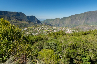 Vue sur le village de Cilaos depuis la Roche Merveilleuse