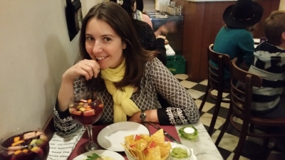 Moi devant les fameuses tapas...